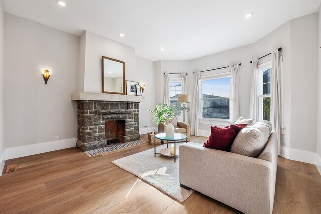 Building Photo - OPEN HOUSE: Sunday (8/9) from 4:00pm-4:30pm. Beautiful Remodeled 2-Story 3BR/1BA Single Family Ho...