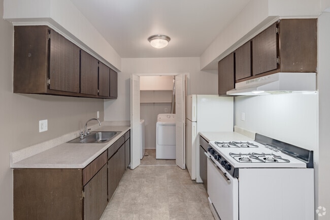 Interior Photo - Pointe West Apartments