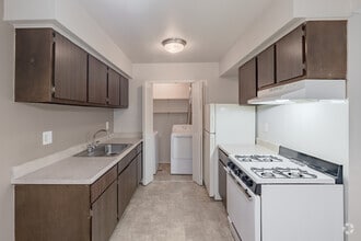 Interior Photo - Pointe West Apartments