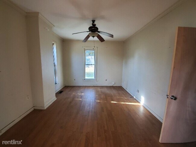 Building Photo - 3 br, 2 bath House - 216 E Xenia Dr A Unit A