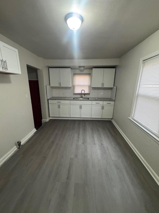 Foto del edificio - 8900 Artesian St