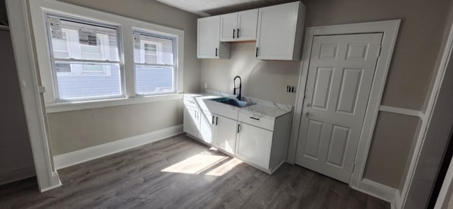 Photo - 2164 Edgewood Rd Apartment