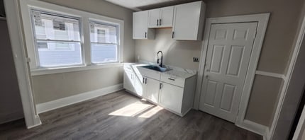 Building Photo - 2164 Edgewood Rd