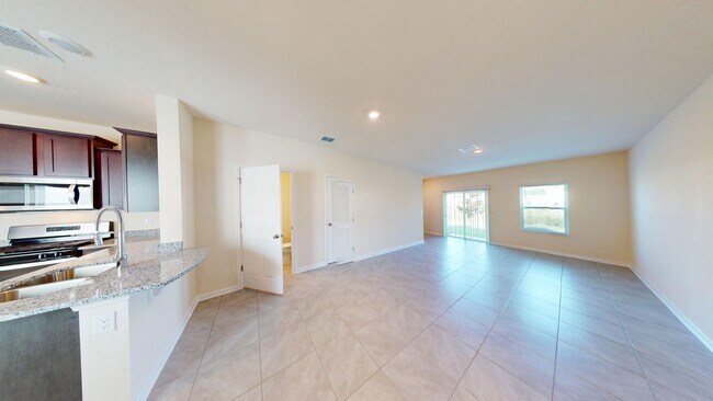 Foto del edificio - 3 BR/ 2.5 Bath TOWNHOME- Waterford Lakes!  ** COMING SOON **