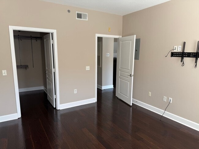 Photo - 1315 East Blvd House