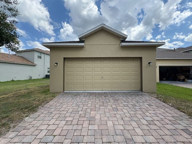 Foto del edificio - 3 Bedroom / 2.5 Bathroom Two Story Indepen...
