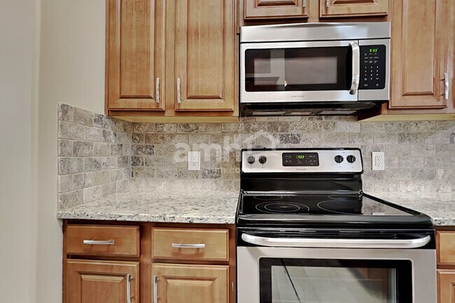 Foto del edificio - 7194 Caley Ln