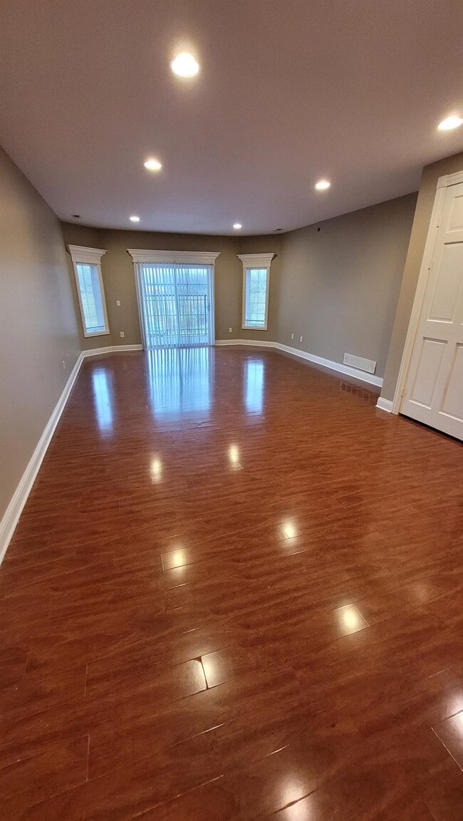 Building Photo - 7512 Lions Gate Pkwy