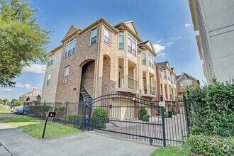Building Photo - 2010 Rosedale St