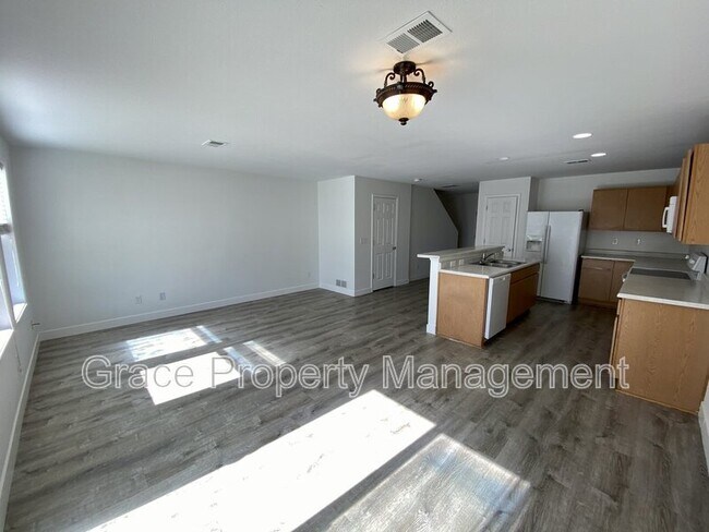 Foto del edificio - 19229 E 58th Ave