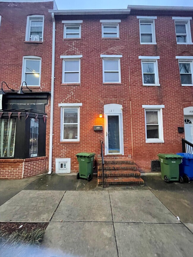 Building Photo - 827 Washington Blvd