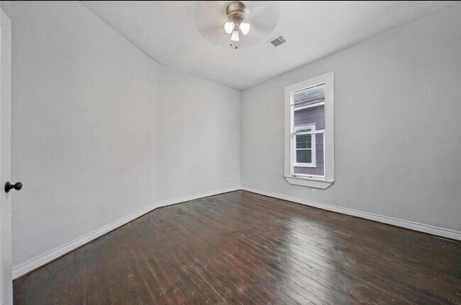 Foto del edificio - 2205 Sumpter St