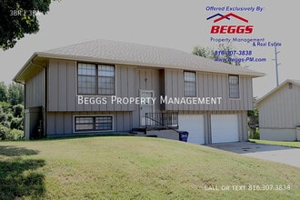 Building Photo - 1221 Broadmore Ln
