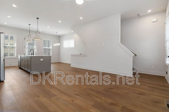 Foto del edificio - 964 N Circle Dr NW