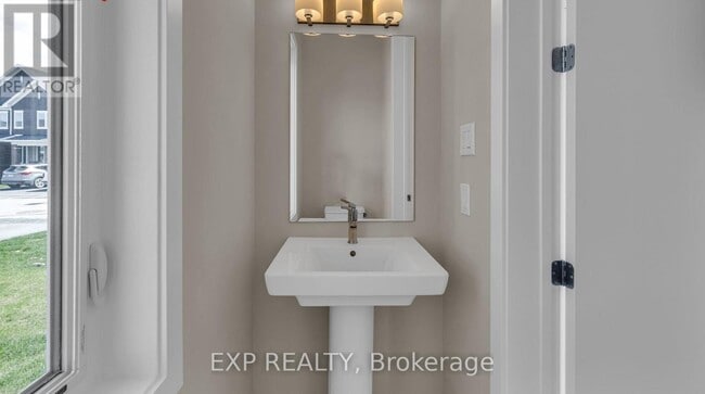 Building Photo - 417 Epoch St