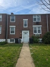 Building Photo - 403 Greenhill Ave