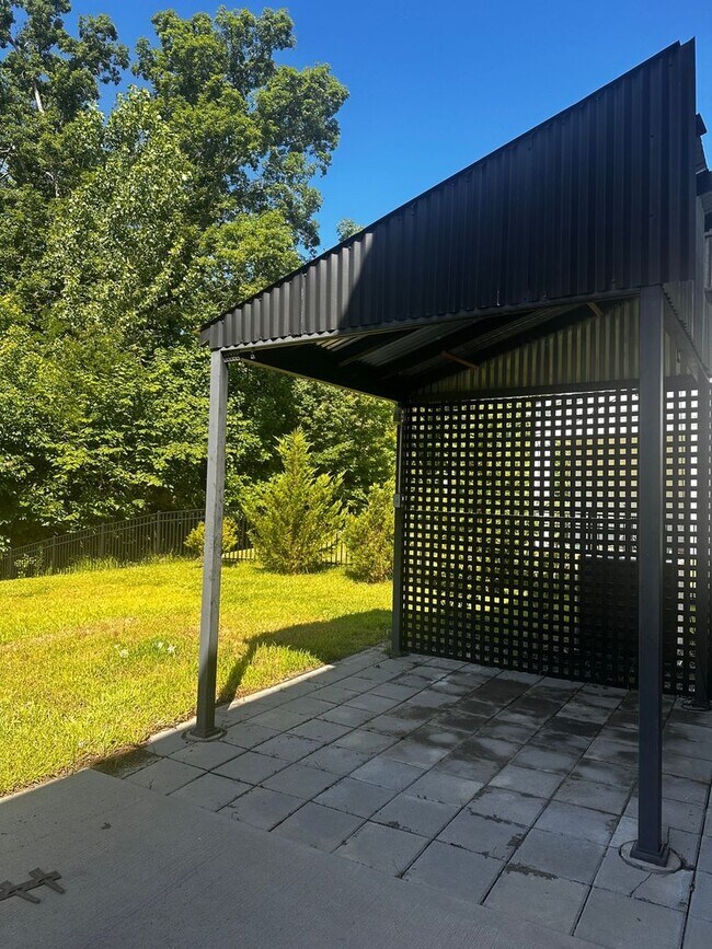 Foto del edificio - Newly Updated 5BR House in Kannapolis: Fen...