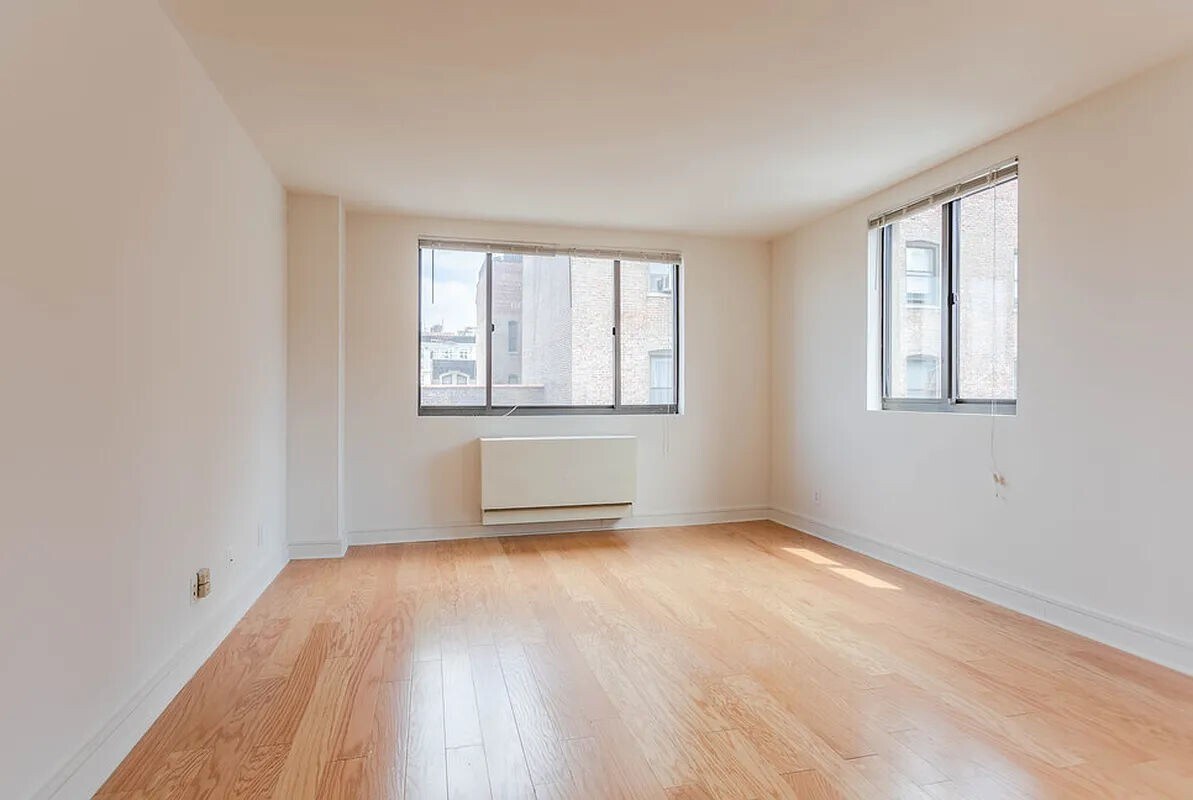 323 W 96th St Room for Rent in New York, NY