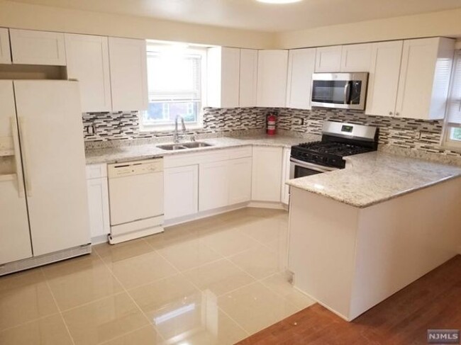 Foto del edificio - 420 9th St