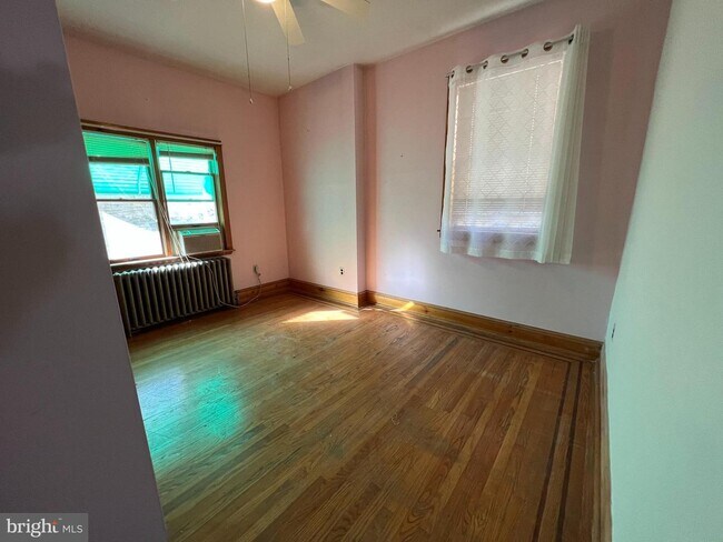 Foto del edificio - 1626 Mifflin St