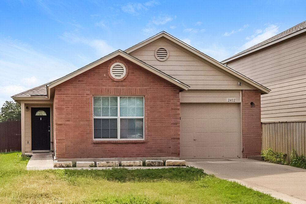 Foto principal - 2402 Sunview Lake