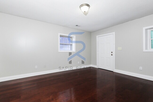 Foto del edificio - LIMITED-TIME OFFER! Apply today with NO APPLICATION FEE! Terms apply. Call (678) 487-7896, Option...