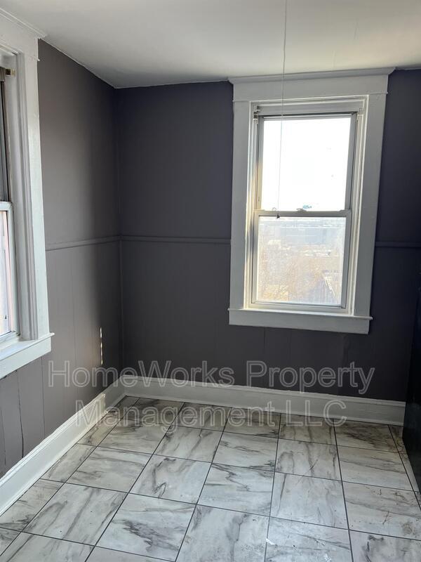 Building Photo - 1508 Hazel St