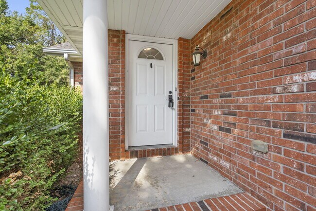 Building Photo - 113 Bailey Cir