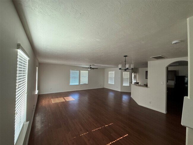 Foto del edificio - 22267 Doubletree Park Dr