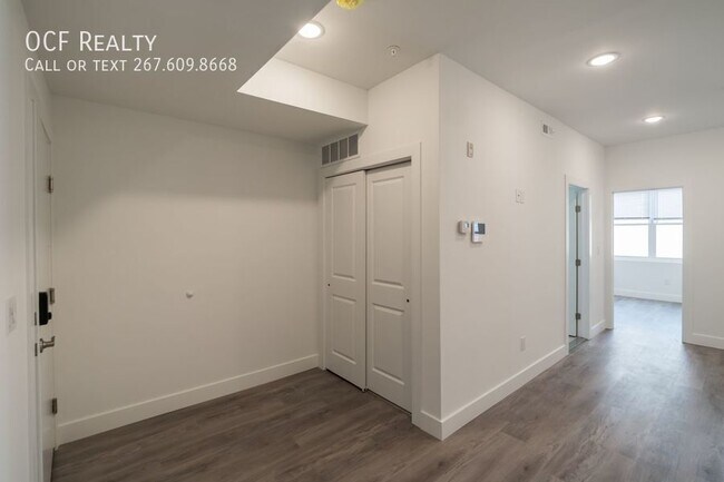 Building Photo - 1709 Snyder Ave