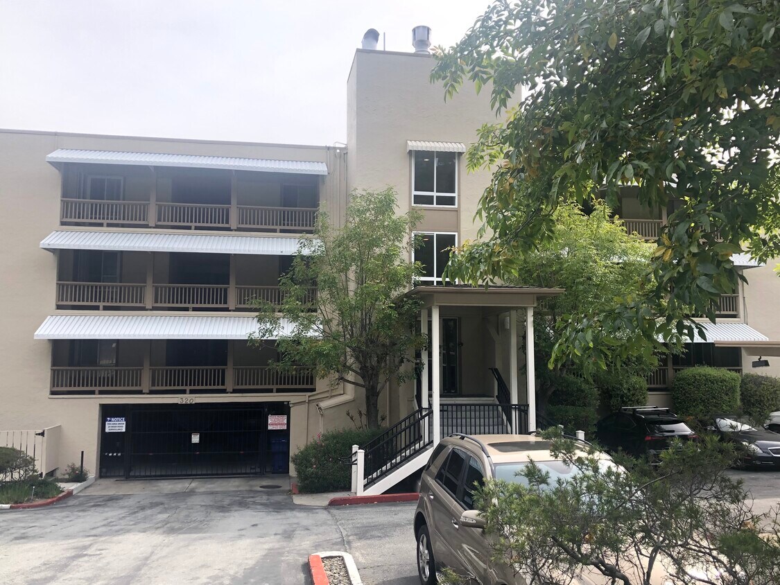Primary Photo - 320 Vallejo Dr