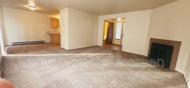 Building Photo - 1133 N Vassault St