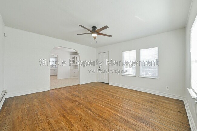 Foto del edificio - 4012 E Reno Ave