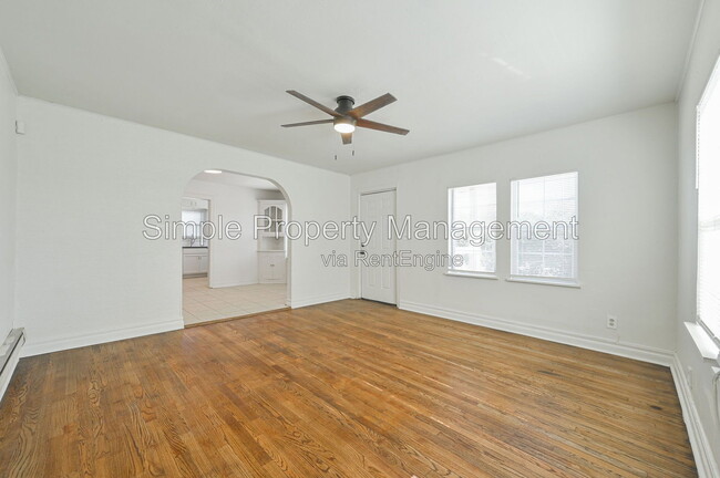 Photo - 4012 East Reno Avenue House