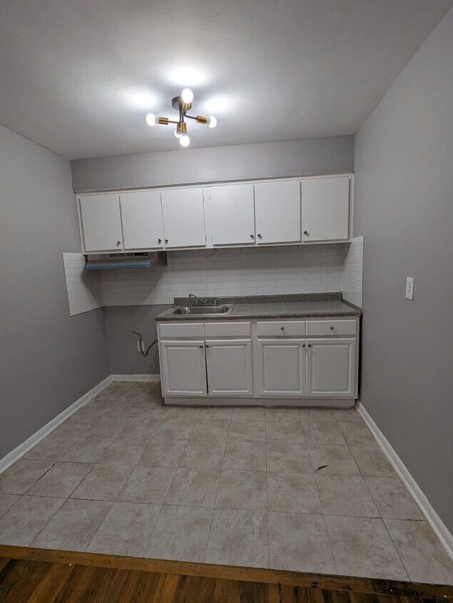 80 Grafton Ave B16 - 81 Grafton Ave