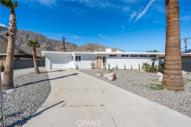 Foto principal - 22415 Fawnridge Dr