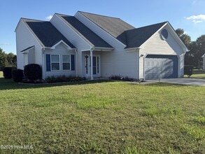 Building Photo - 207 Eagle Creek Rd