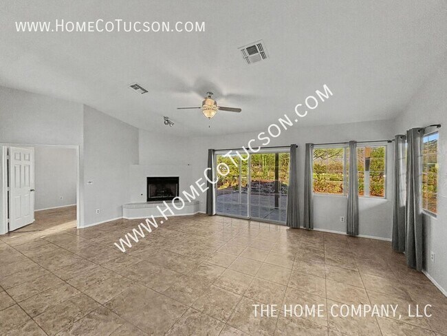 Foto del edificio - 12690 N Bandanna Way