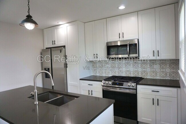 Foto del edificio - 4501 S Leamington Ave