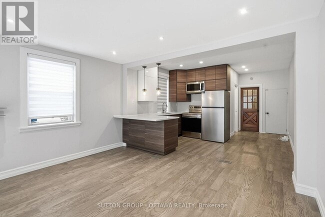 Building Photo - 244 Rochester St