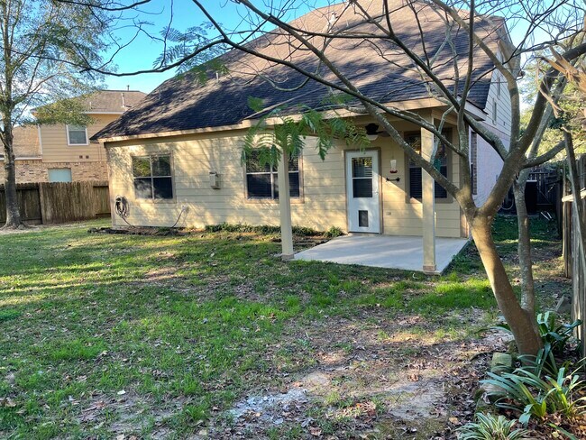 Private porch off the back - 20100 Bitter Root Dr