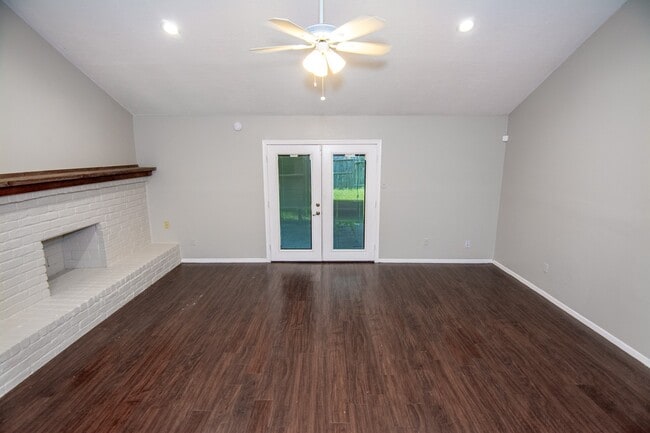 Building Photo - 5235 Enchanted Mist Dr