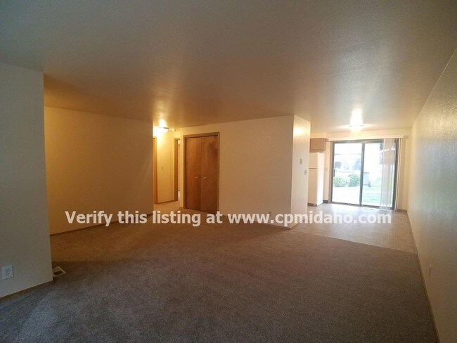 Building Photo - 3213 W Rose Hill St