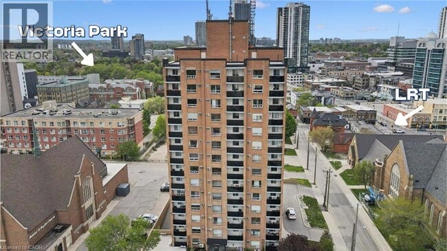 Building Photo - 64 Benton St