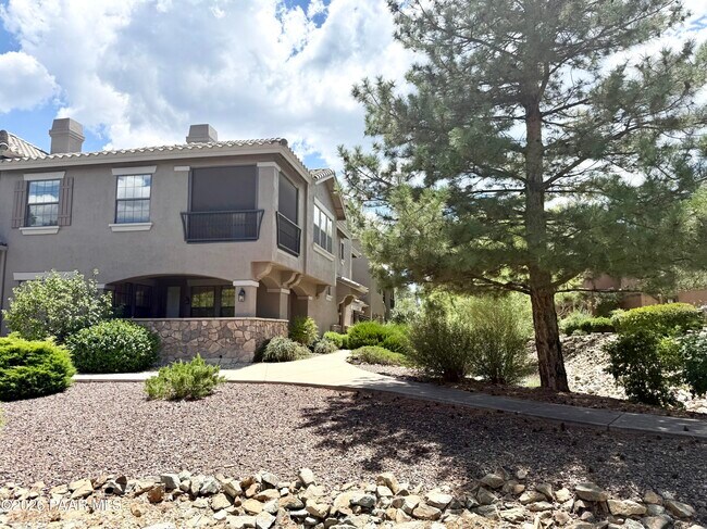 Foto del edificio - 1716 Alpine Meadows Ln