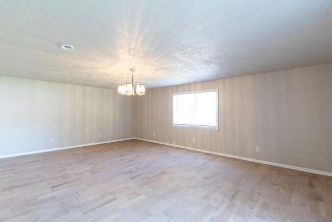 Building Photo - 9422 MEADOWLARK DRIVE