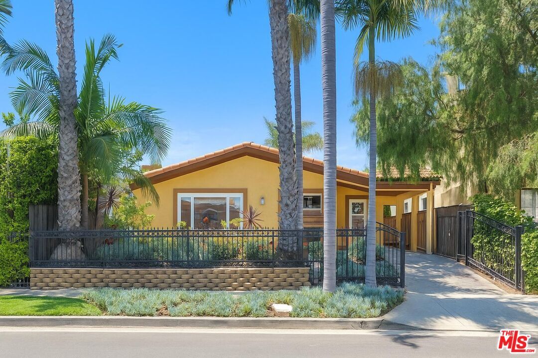 Foto principal - 1659 Ellsmere Ave