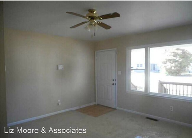 Building Photo - 3 br, 1 bath House - 10 Huber Road
