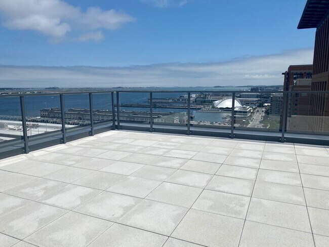 Building Photo - 133 Seaport Blvd