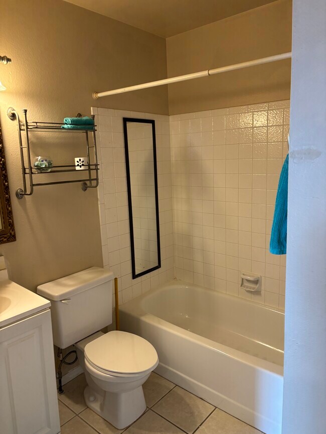 Foto del edificio - 4128 Baytown Dr